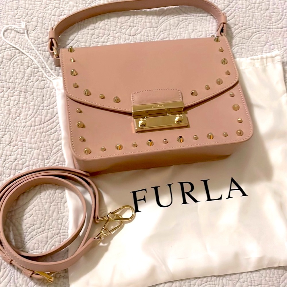 Furla bag 9 x 7